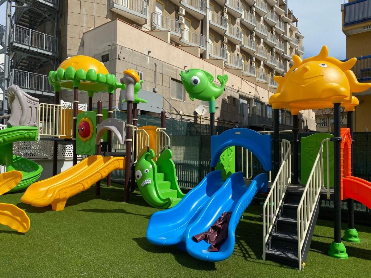 Hotel Jumbo Rimini Eksteriør billede