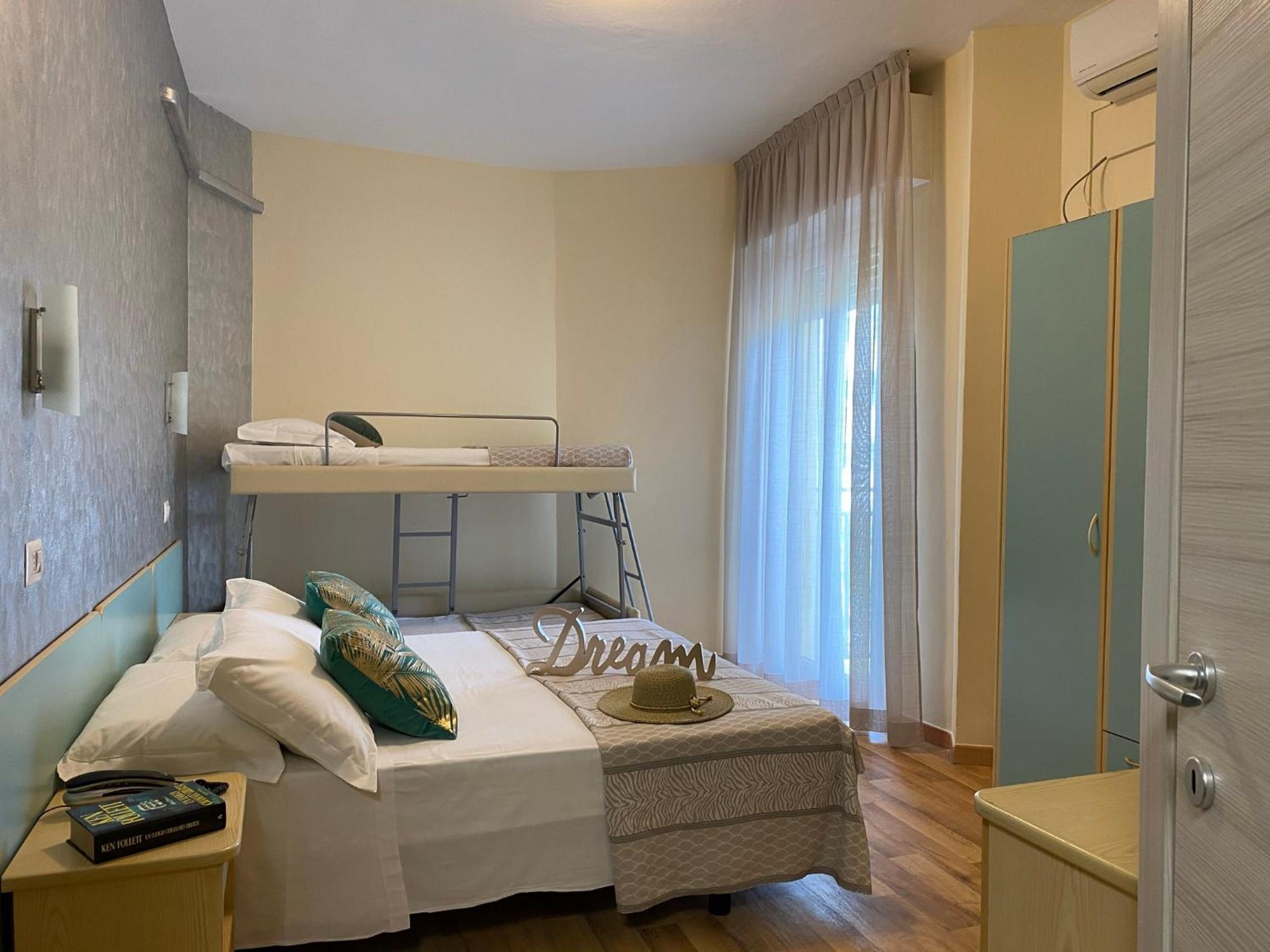 Hotel Jumbo Rimini Eksteriør billede