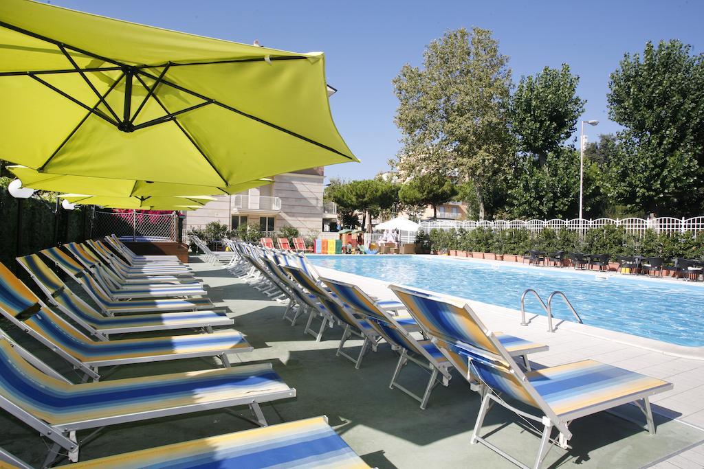 Hotel Jumbo Rimini Eksteriør billede