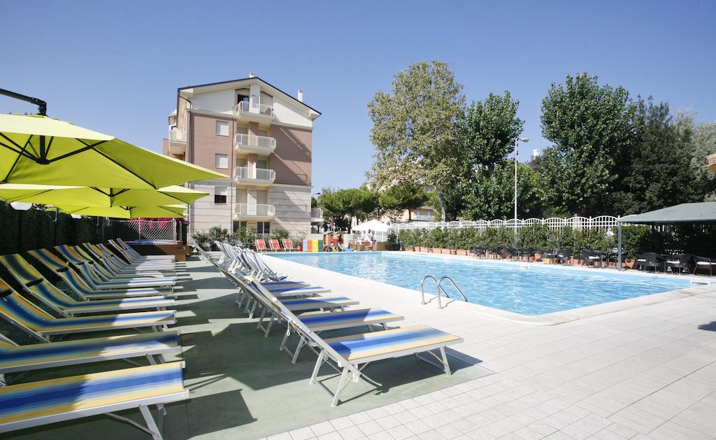 Hotel Jumbo Rimini Eksteriør billede