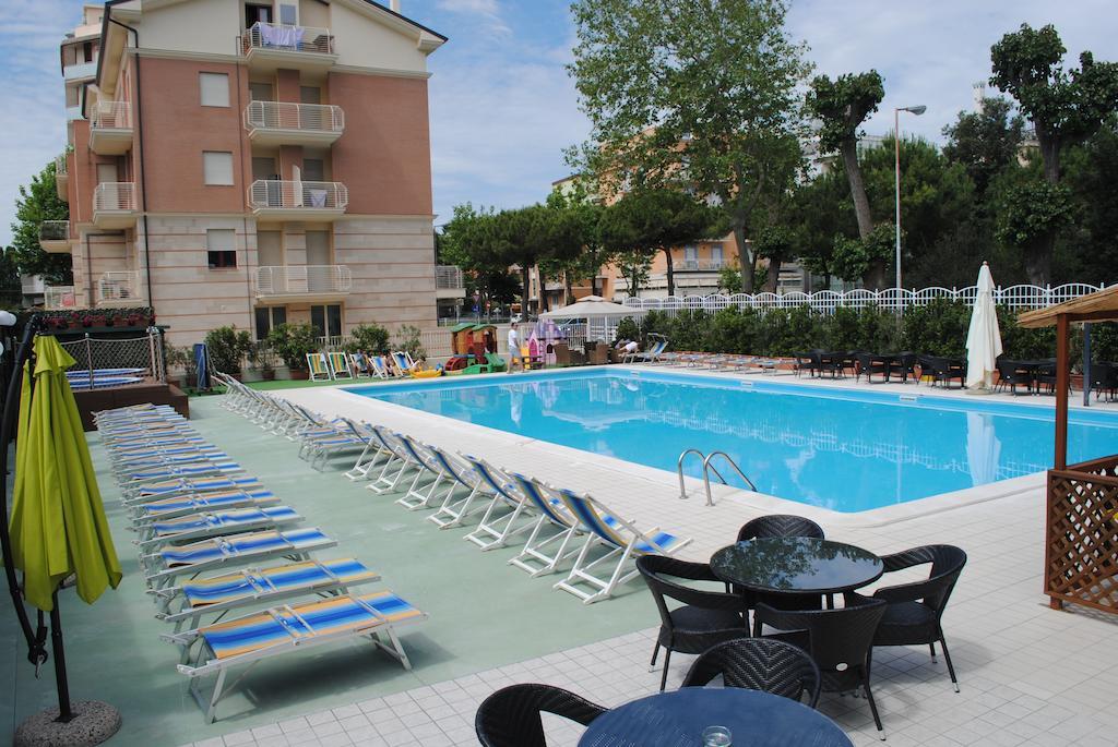 Hotel Jumbo Rimini Eksteriør billede