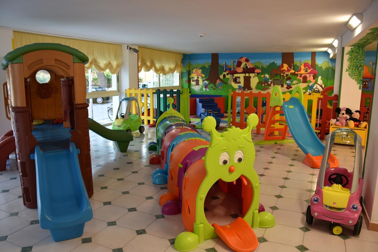 Hotel Jumbo Rimini Eksteriør billede